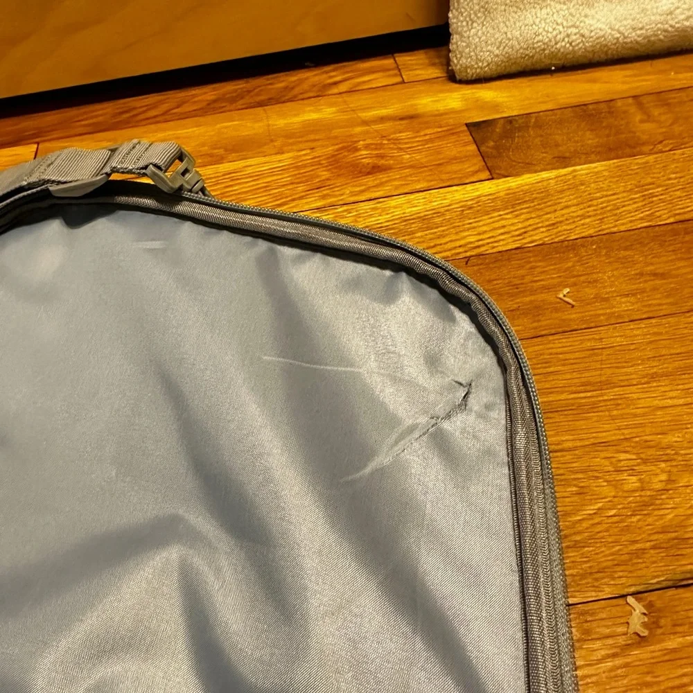 USED—Foldable Pet Carrier